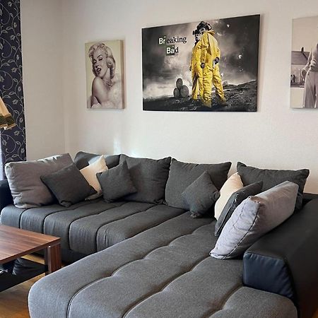 Grosse Ferienwohnung In Augsburg Mit Balkon ภายนอก รูปภาพ